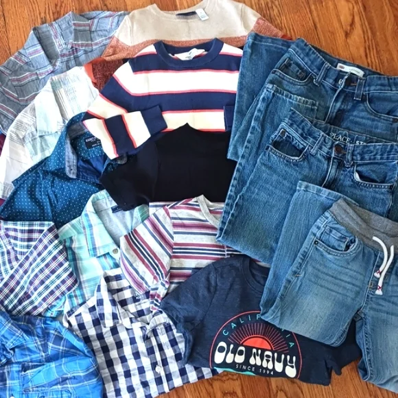 Little Boy's Casual Assorted Mix & Match Clothing, Bundle of 23 Items - Picture 15 of 16